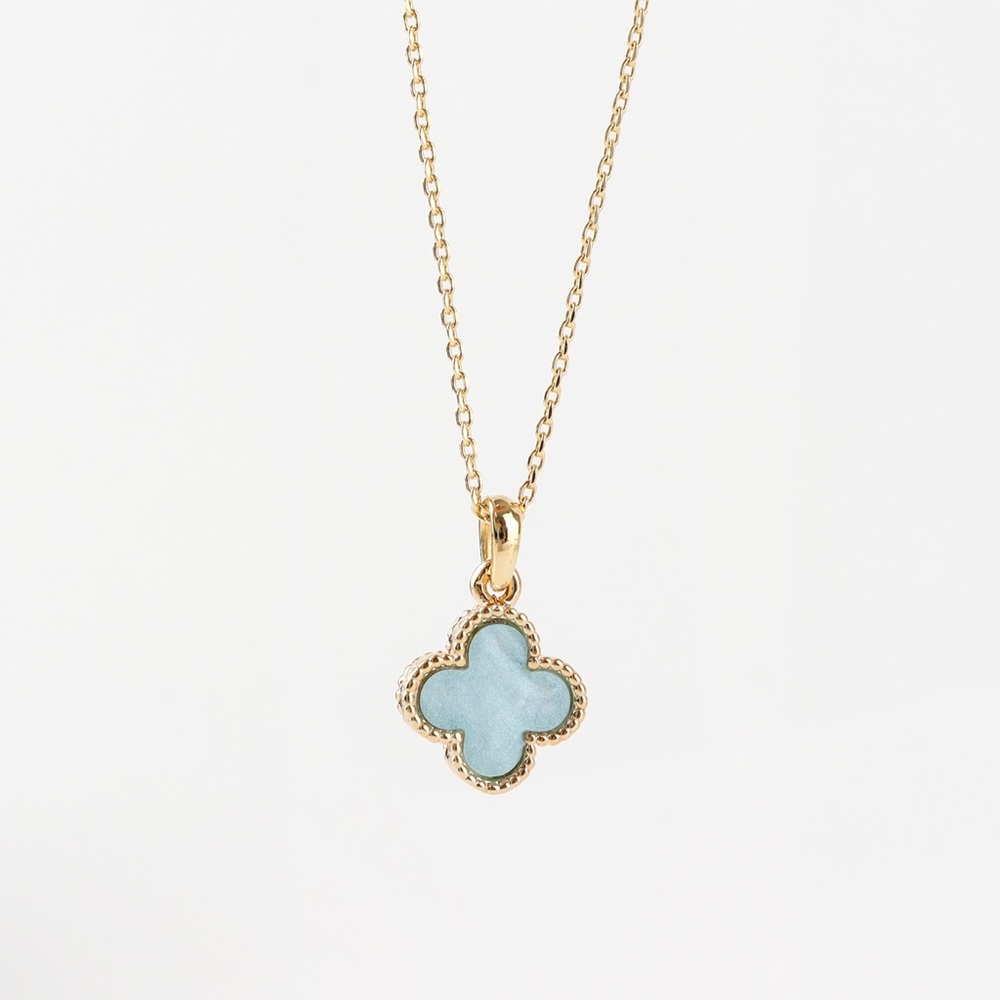 Reversible Four-leaf Blossoms Necklace
